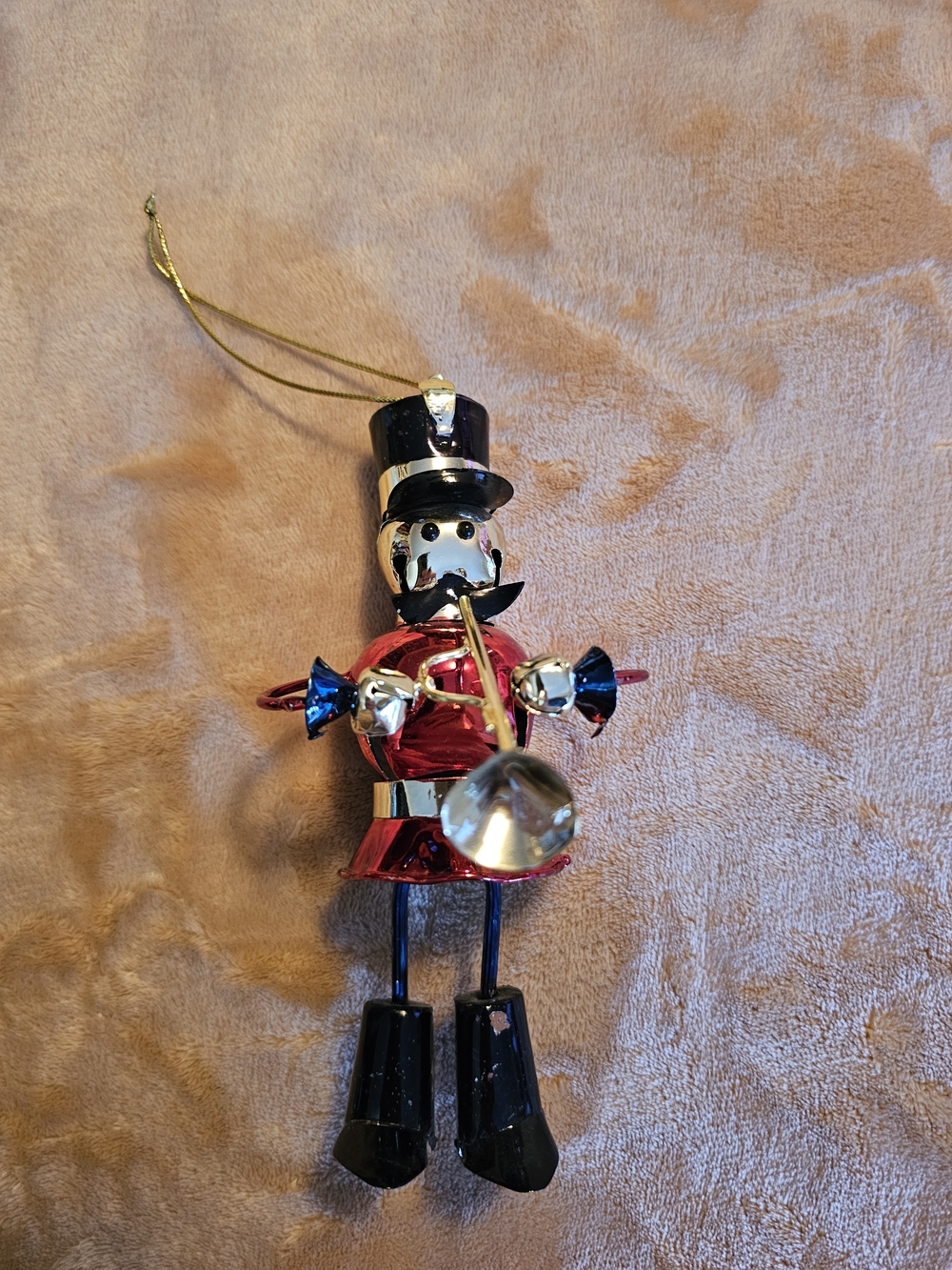 Festive Red and Black Nutcracker Musician Ornaments - Unbranded - Picture 3 of 5